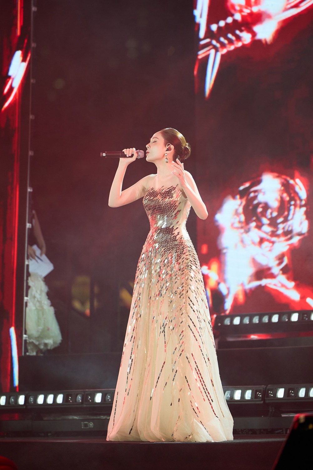 Lưu Hiền Trinh thể hiện bản hit của Thu Minh trong liveshow “Linh cảm” - Ảnh 2.