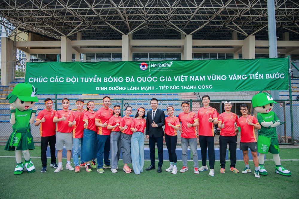 Herbalife Việt Nam tiếp sức tuyển Việt Nam và U23 tại đợt hội quân đầu năm 2026 - Ảnh 1. Herbalife Việt Nam tiếp sức tuyển Việt Nam và U23 tại đợt hội quân đầu năm 2026 - Ảnh 1.