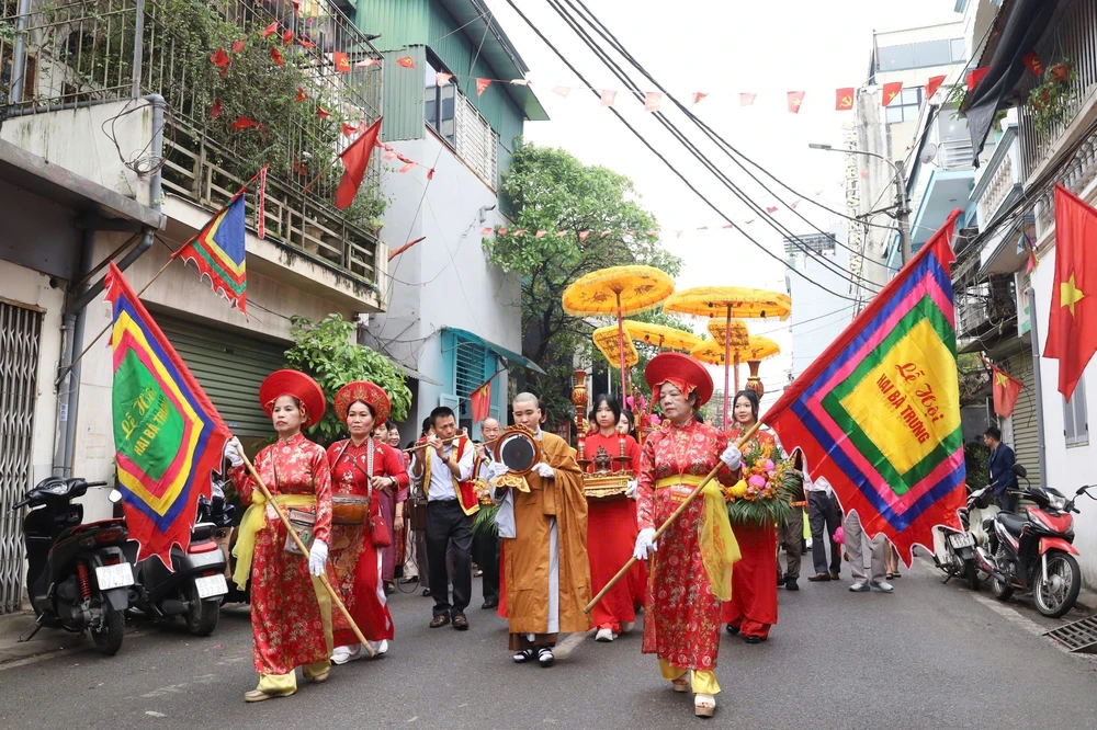 Tưởng nhớ, tri ân công đức Hai Bà Trưng cùng nghĩa quân - Ảnh 4.