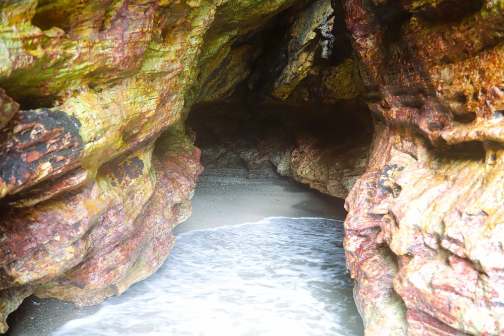 Nghệ An: Khám phá hang Mũi Trâu dưới chân núi Mành Sơn - Ảnh 3.