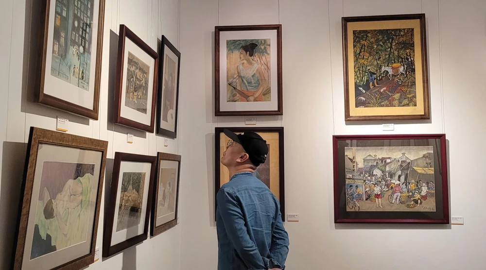 Tôn vinh họa sĩ tài năng đưa vẻ đẹp làng quê Việt ra thế giới - Ảnh 1.