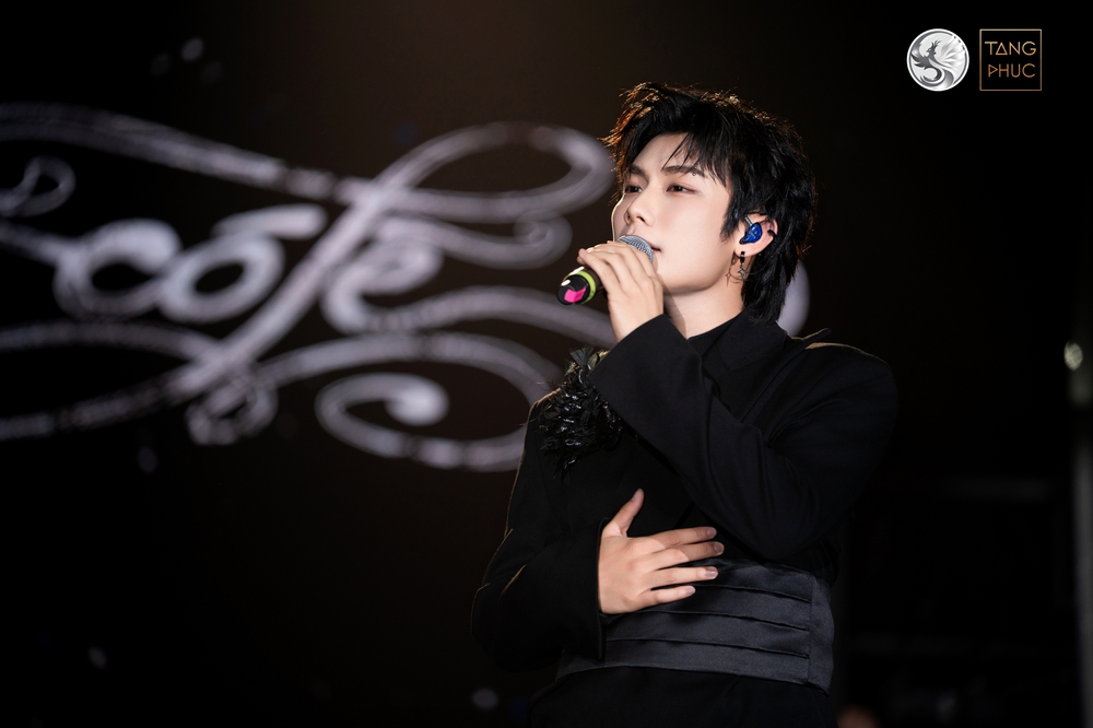 Tăng Phúc giới thiệu ca khúc mới với màn nhảy tango ấn tượng - Ảnh 4.