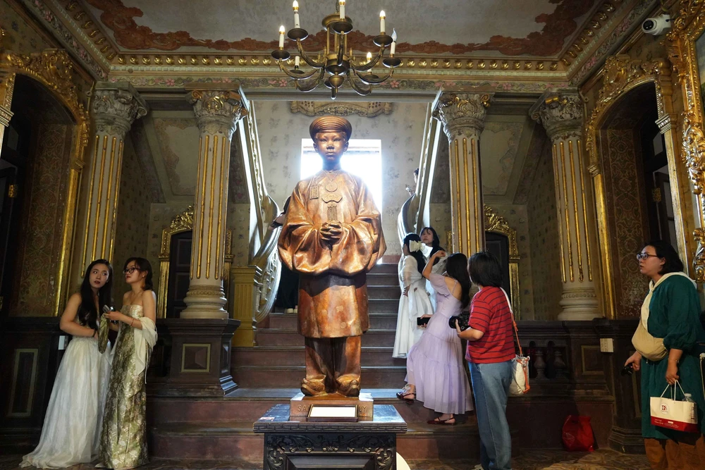 Huế: Cung An Định - dấu ấn đậm nét kết hợp hai phong cách kiến trúc Đông Tây - Ảnh 3.