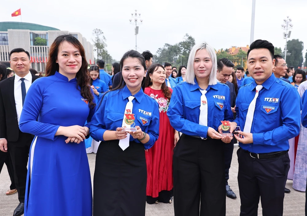 Kỷ niệm 95 năm Ngày thành lập Đoàn: Đưa đoàn viên đến địa điểm văn hóa - Ảnh 8.