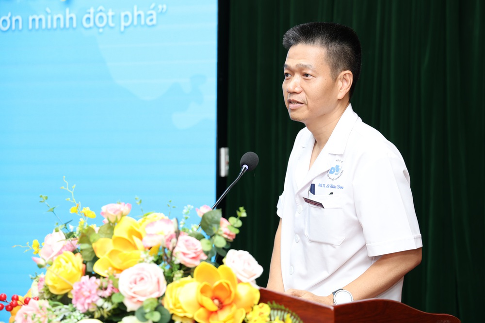 Bệnh viện Da liễu Trung ương với chuỗi hoạt động ý nghĩa nhân ngày Công tác xã hội Việt Nam - Ảnh 3. Bệnh viện Da liễu Trung ương với chuỗi hoạt động ý nghĩa nhân ngày Công tác xã hội Việt Nam - Ảnh 3.