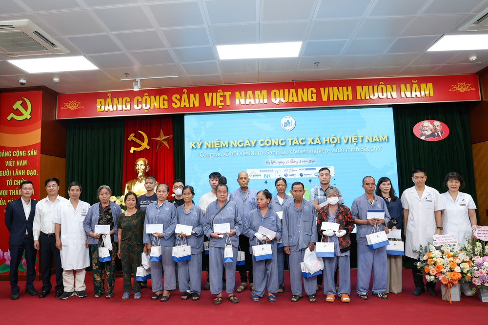 Bệnh viện Da liễu Trung ương với chuỗi hoạt động ý nghĩa nhân ngày Công tác xã hội Việt Nam - Ảnh 2. Bệnh viện Da liễu Trung ương với chuỗi hoạt động ý nghĩa nhân ngày Công tác xã hội Việt Nam - Ảnh 2.