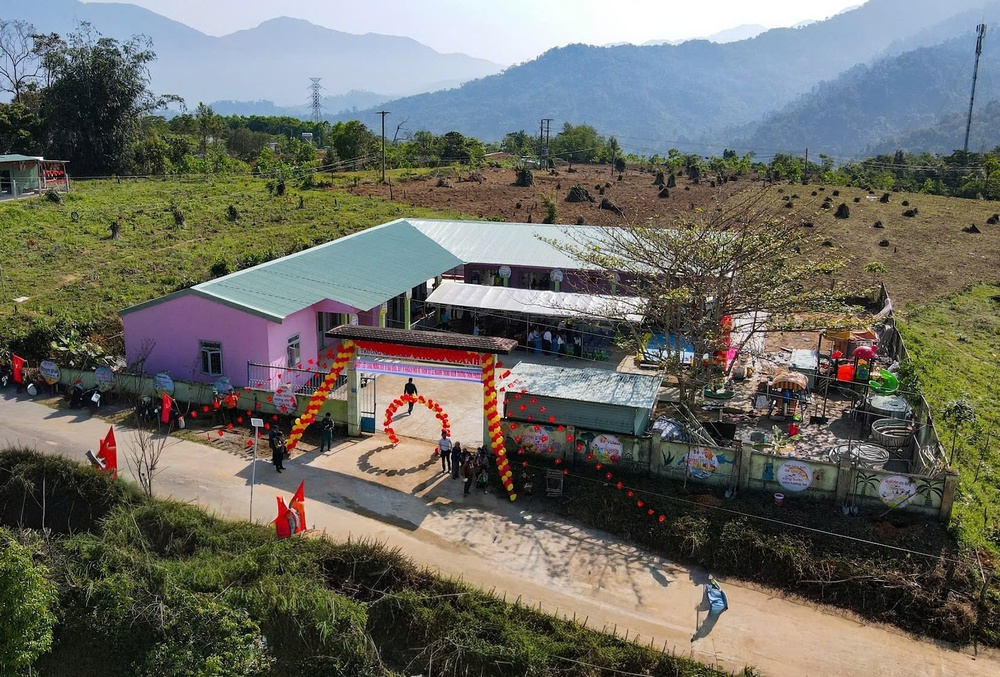 Gần 50 em học sinh tại xã vùng cao miền Trung có lớp học mới - Ảnh 1. Gần 50 em học sinh tại xã vùng cao miền Trung có lớp học mới - Ảnh 1.