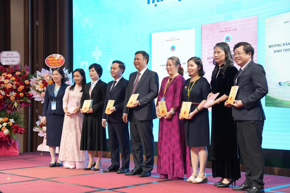 Bệnh viện Hữu Nghị tổ chức Hội thảo Khoa học Quốc tế 2026: Chăm sóc toàn diện người bệnh cao tuổi - Ảnh 4. Bệnh viện Hữu Nghị tổ chức Hội thảo Khoa học Quốc tế 2026: Chăm sóc toàn diện người bệnh cao tuổi - Ảnh 4.