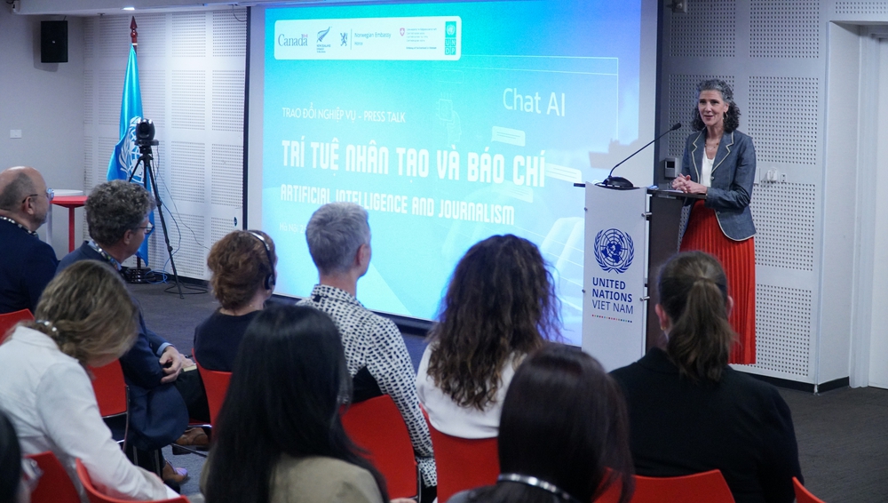 AI và Báo chí: Nhấn mạnh trách nhiệm của nhà báo và tòa soạn - Ảnh 1.