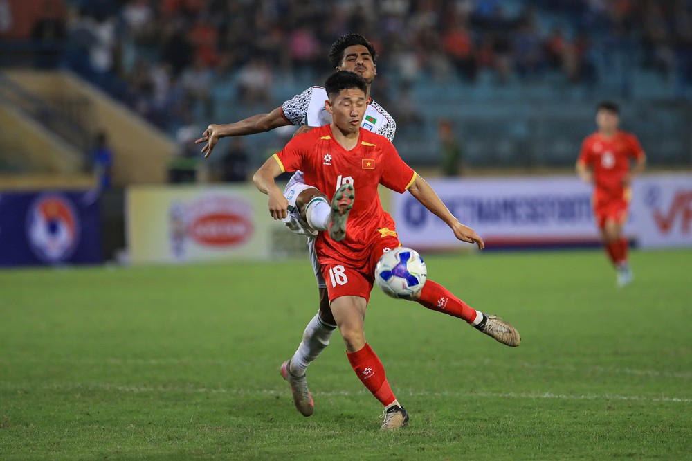 Đội tuyển Việt Nam lấy công bù thủ để chinh phục ASEAN Cup - Ảnh 3. Đội tuyển Việt Nam lấy công bù thủ để chinh phục ASEAN Cup - Ảnh 3.
