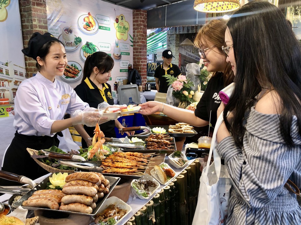 Lễ hội Văn hóa ẩm thực “Kết nối tinh hoa văn hóa ẩm thực Việt Nam” - Ảnh 4.