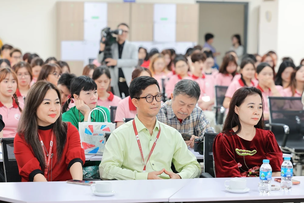 Toạ đàm về “Phát huy giá trị lịch sử - văn hoá trong nghệ thuật biểu diễn đương đại” - Ảnh 8. Toạ đàm về “Phát huy giá trị lịch sử - văn hoá trong nghệ thuật biểu diễn đương đại” - Ảnh 8.