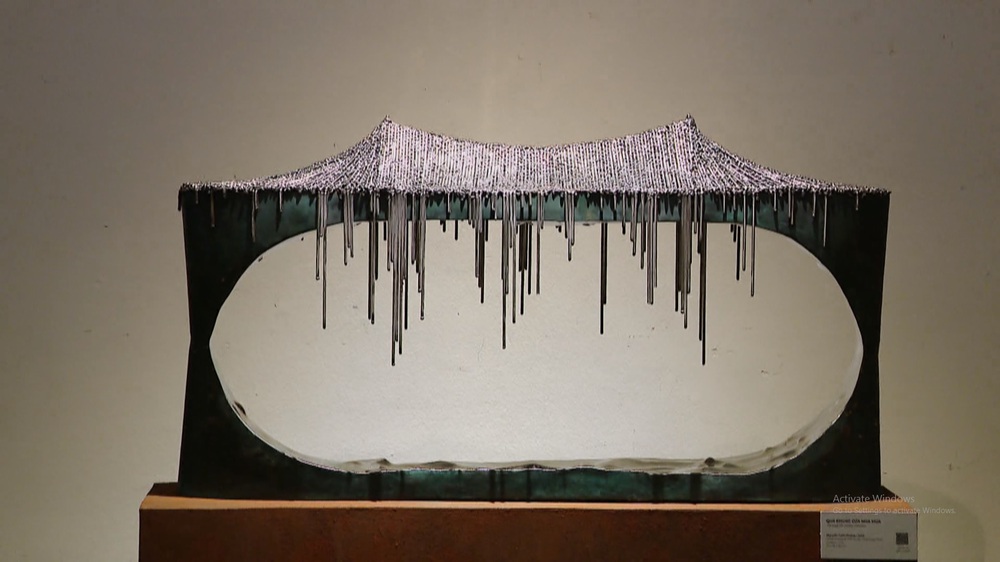 'Vọng kim': Đối thoại với ký ức và hiện tại của nhà điêu hắc Nguyễn Tuấn Hoàng - Ảnh 10.