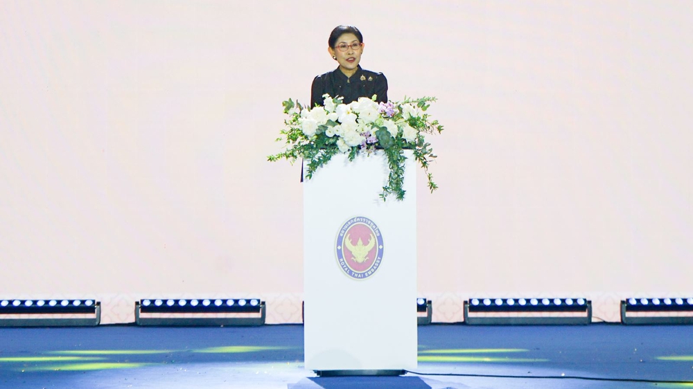 Trải nghiệm không khí lễ hội Songkran và ẩm thực xứ Chùa Vàng tại Hà Nội - Ảnh 2.