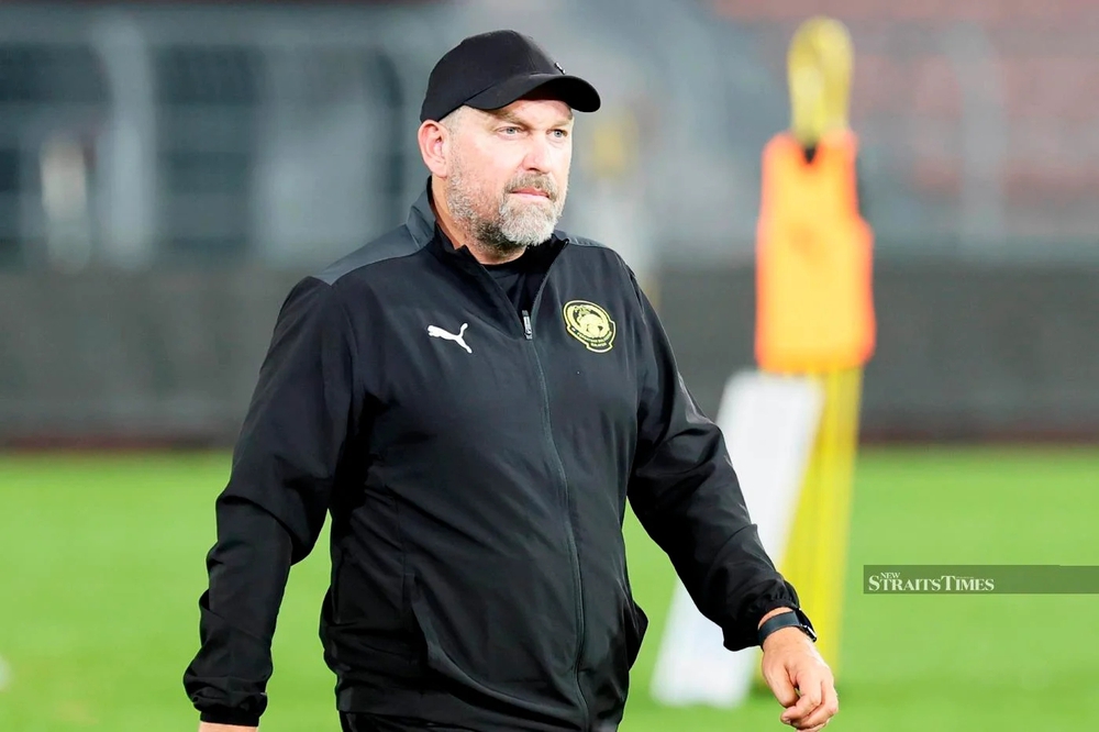 HLV Malaysia 'bất an' trước trận gặp đội tuyển Việt Nam - Ảnh 1. HLV Malaysia 'bất an' trước trận gặp đội tuyển Việt Nam - Ảnh 1.