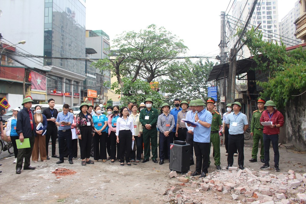 Hà Nội: Cưỡng chế thu hồi đất thực hiện dự án xây dựng đường Tam Trinh - Ảnh 1. Hà Nội: Cưỡng chế thu hồi đất thực hiện dự án xây dựng đường Tam Trinh - Ảnh 1.