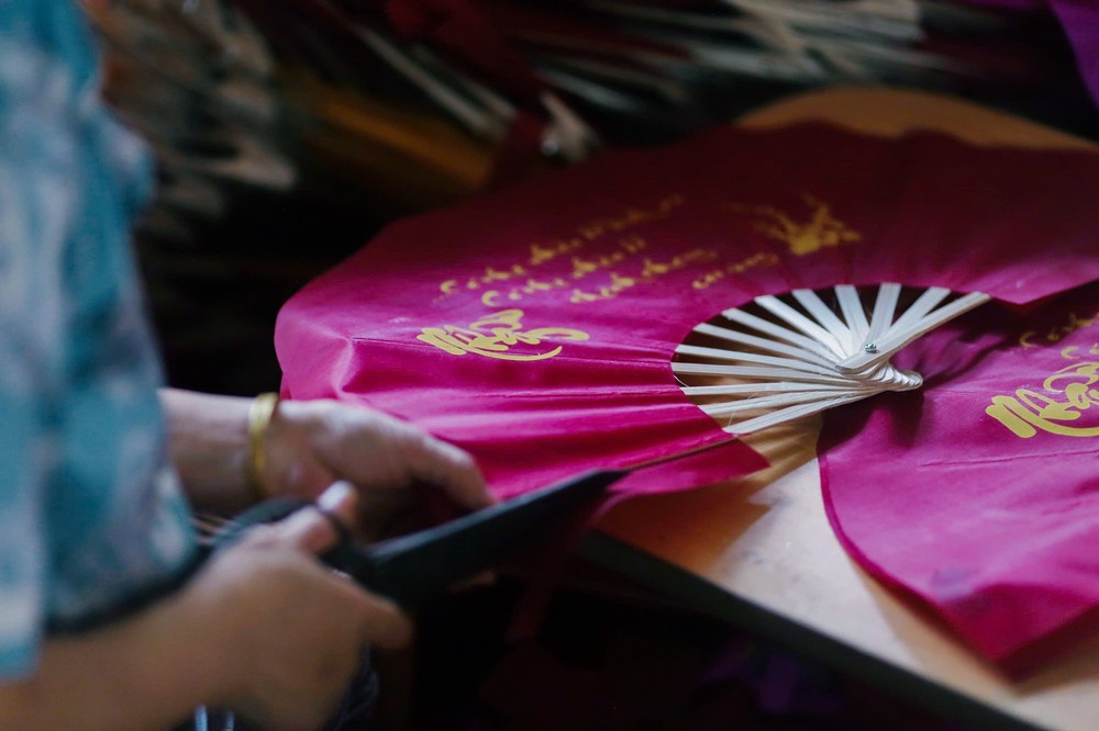 Làng quạt Chàng Sơn, nỗ lực gìn giữ nghề truyền thống - Ảnh 9.