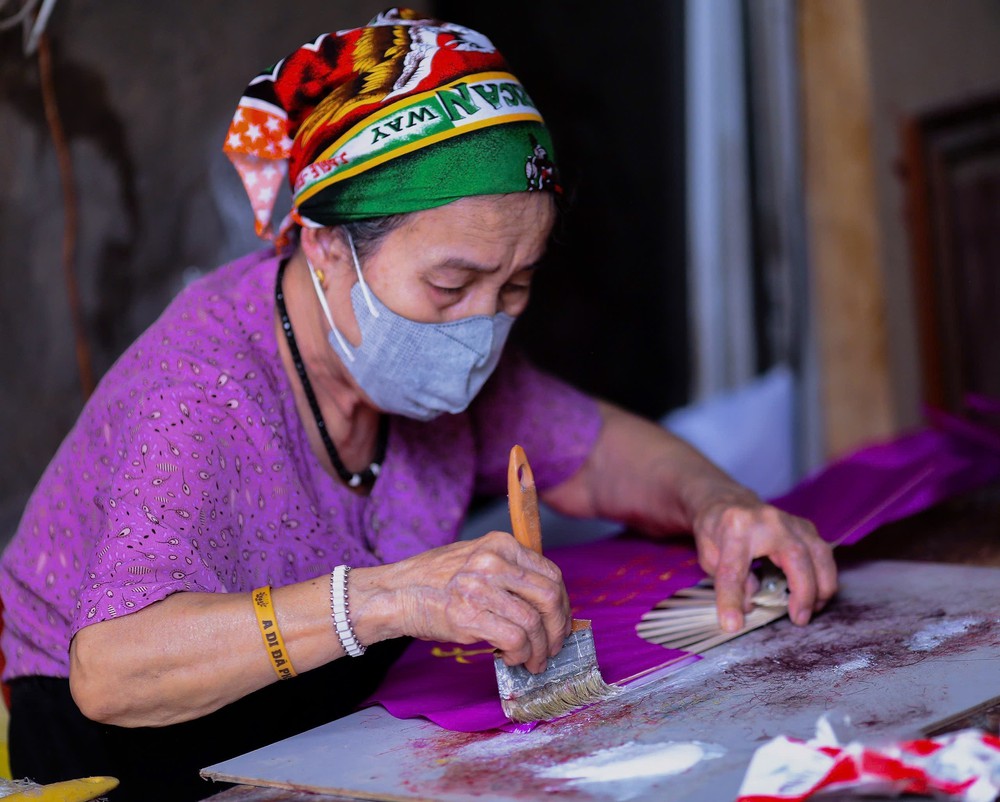 Làng quạt Chàng Sơn, nỗ lực gìn giữ nghề truyền thống - Ảnh 5.