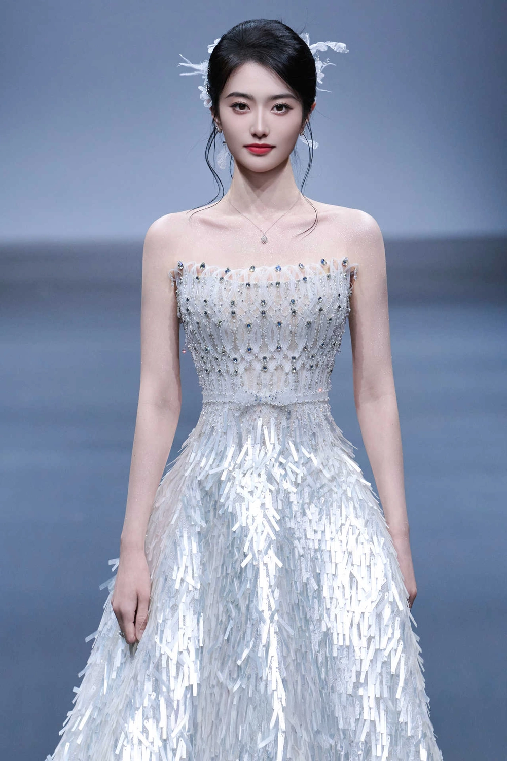 Linh Nga Couture giới thiệu BST Xuân Hè 2026 mang tên Azure Reverie tại Thượng Hải - Ảnh 1. Linh Nga Couture giới thiệu BST Xuân Hè 2026 mang tên Azure Reverie tại Thượng Hải - Ảnh 1.