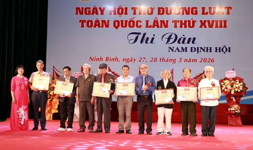 Gìn giữ sự trong sáng của thơ Đường luật - Ảnh 1.