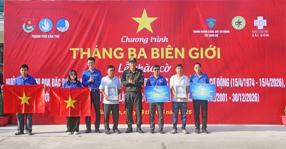 Khơi dậy khát vọng cống hiến của tuổi trẻ nơi tiền tiêu Tổ quốc - Ảnh 8.