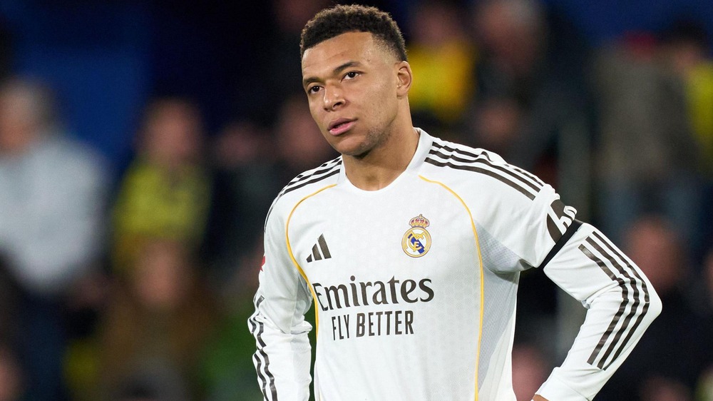 Tin nóng thể thao tối 3/3: CLB Nam Định loại 'gã khổng lồ' 2m06 khỏi danh sách đá V.League, Mbappe sang Pháp điều trị chấn thương - Ảnh 2.