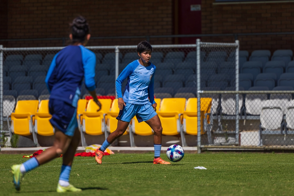 Gặp đội tuyển Việt Nam, nữ cầu thủ Ấn Độ mơ vế tấm vé dự World Cup - Ảnh 1. Gặp đội tuyển Việt Nam, nữ cầu thủ Ấn Độ mơ vế tấm vé dự World Cup - Ảnh 1.