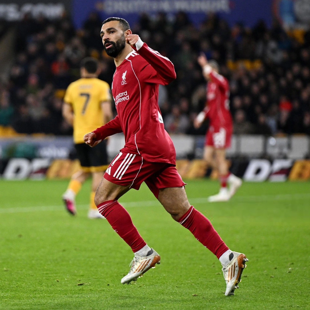 Salah ghi bàn, Liverpool vẫn thua đội cuối bảng ở Premier League - Ảnh 2. Salah ghi bàn, Liverpool vẫn thua đội cuối bảng ở Premier League - Ảnh 2.