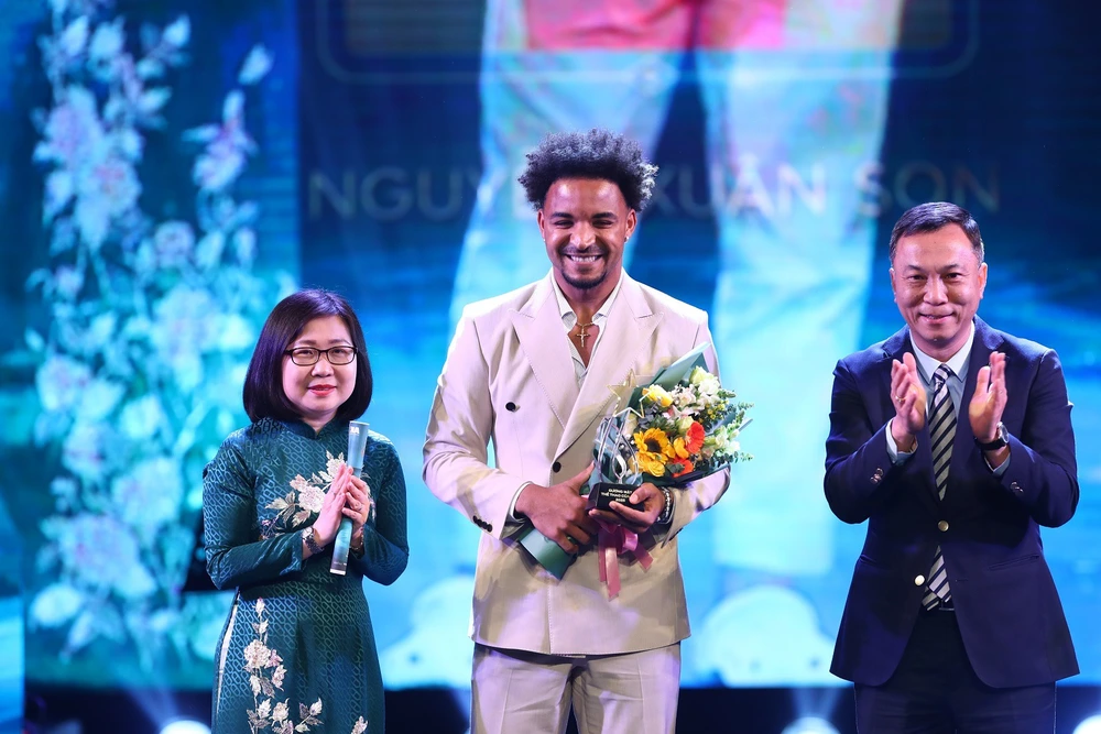 Chủ nhân các giải Cống hiến Thể thao trong 3 năm qua - Ảnh 3. Chủ nhân các giải Cống hiến Thể thao trong 3 năm qua - Ảnh 3.