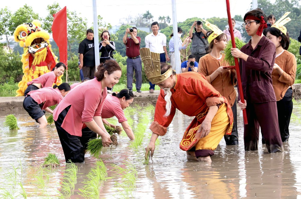 Phát huy giá trị di sản văn hóa đặc sắc thời đại Hùng Vương - Ảnh 6.