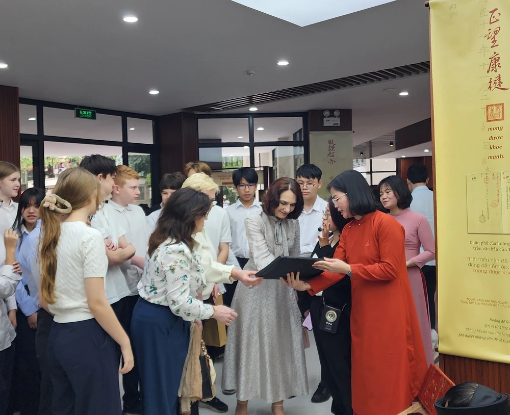 Không gian giới thiệu Di sản tư liệu thế giới của Việt Nam mở cửa đón khách tham quan - Ảnh 2.