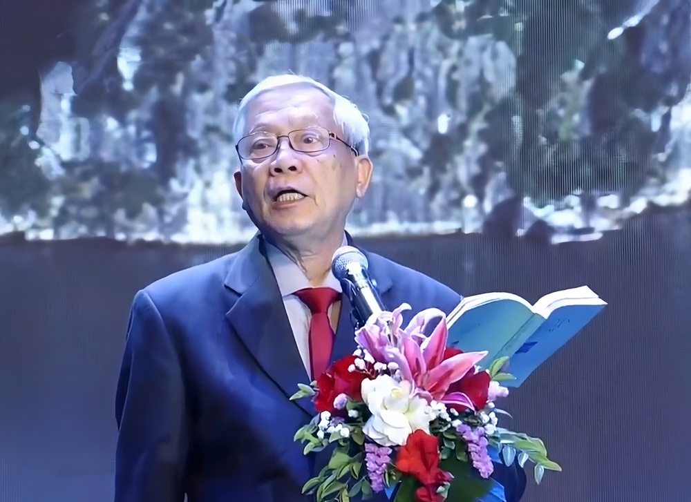 Ngày thơ Việt Nam 2026: Thi ca xác lập thế đứng "Trước biển lớn" - Ảnh 2. Ngày thơ Việt Nam 2026: Thi ca xác lập thế đứng "Trước biển lớn" - Ảnh 2.