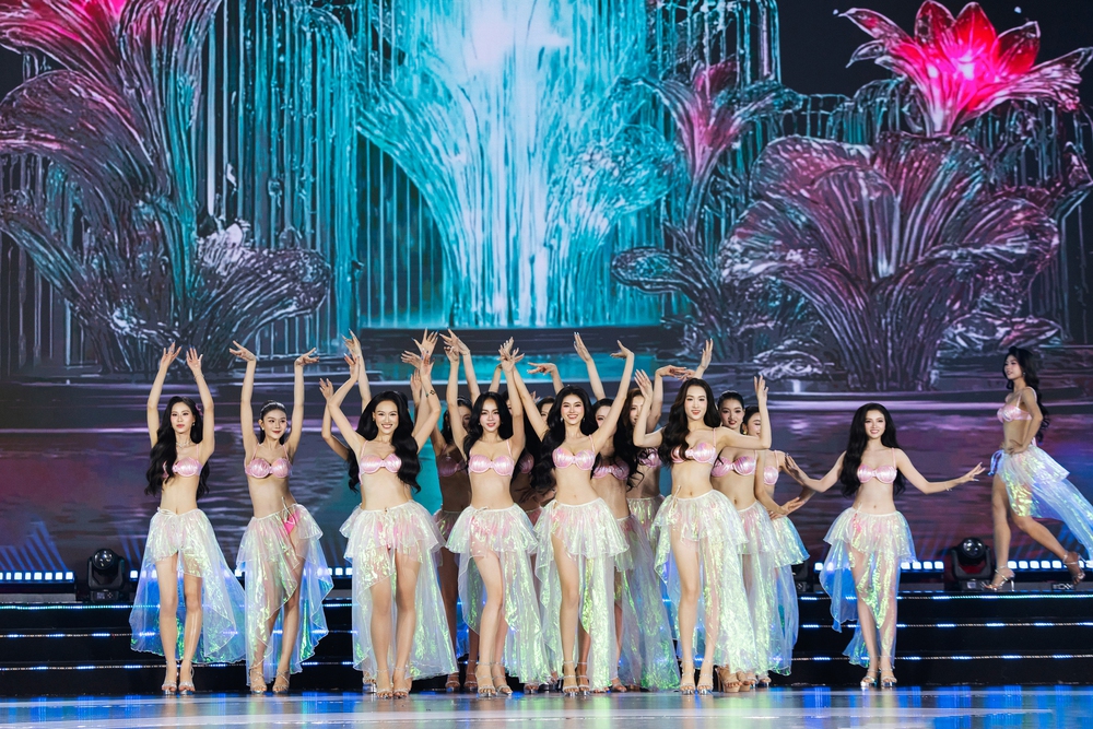 Phan Phương Oanh đăng quang Miss World Vietnam 2025: Lựa chọn nhận đồng thuận cao từ giám khảo và thí sinh - Ảnh 8.