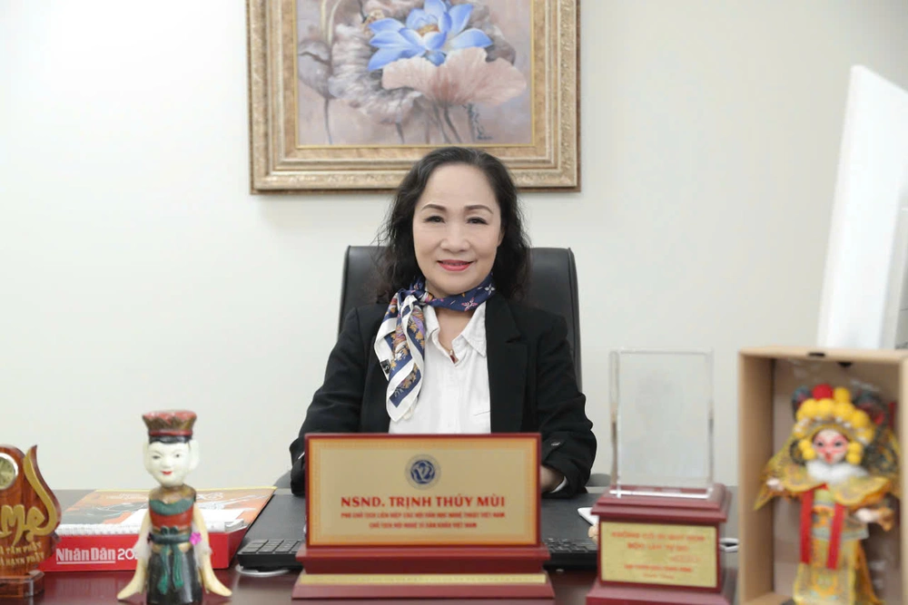 NSND Thúy Mùi: Nghị quyết 80 - "cơ hội vàng" cho văn nghệ sĩ - Ảnh 1.