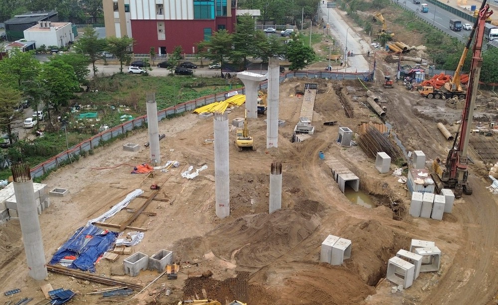 Hà Nội: Đẩy nhanh tiến độ dự án nút giao khác mức vành đai 3,5 với Đại lộ Thăng Long - Ảnh 9.