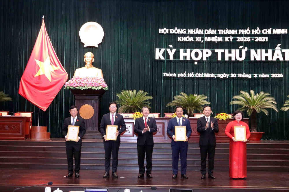 Khai mạc Kỳ họp thứ nhất Hội đồng nhân dân Thành phố Hồ Chí Minh nhiệm kỳ 2026-2031 - Ảnh 3. Khai mạc Kỳ họp thứ nhất Hội đồng nhân dân Thành phố Hồ Chí Minh nhiệm kỳ 2026-2031 - Ảnh 3.