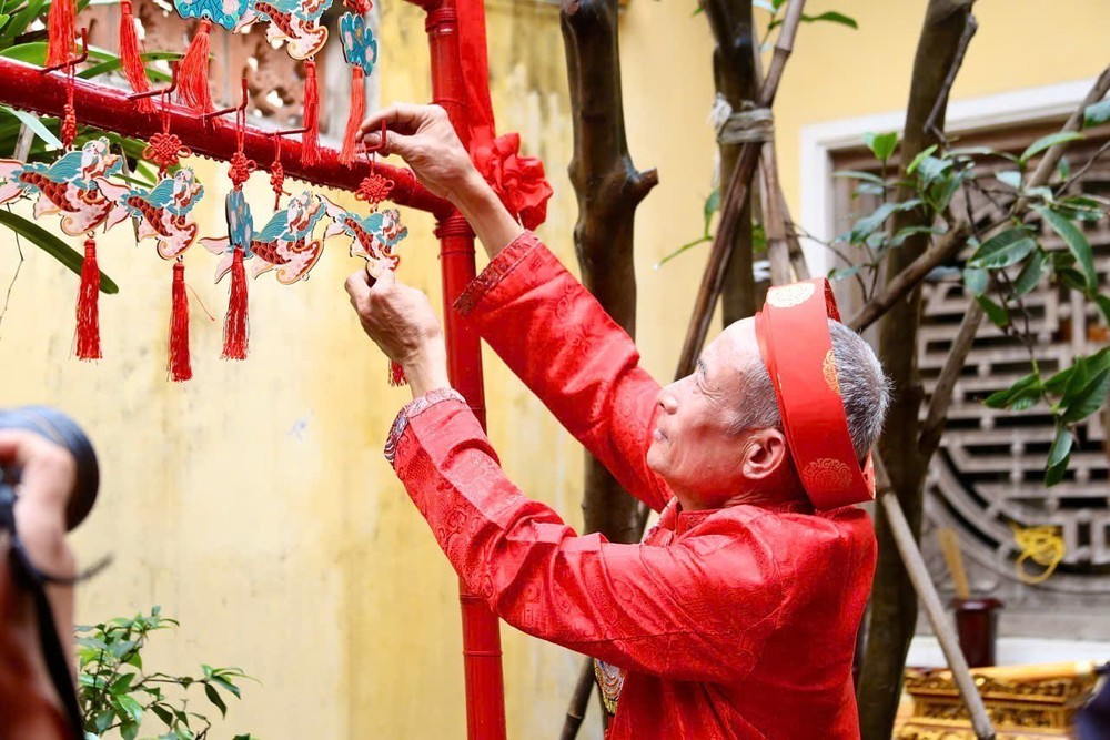 Lễ hội truyền thống Di tích Quốc gia đặc biệt đền Bạch Mã - Ảnh 11.