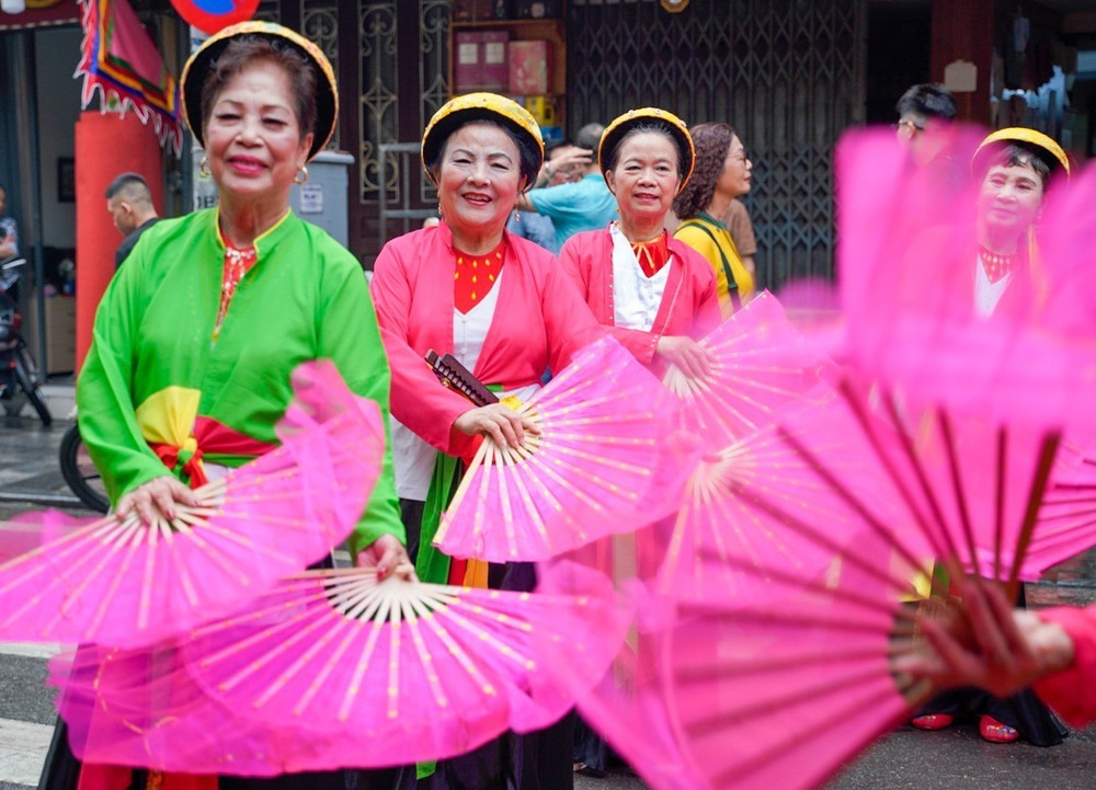 Lễ hội truyền thống Di tích Quốc gia đặc biệt đền Bạch Mã - Ảnh 4.