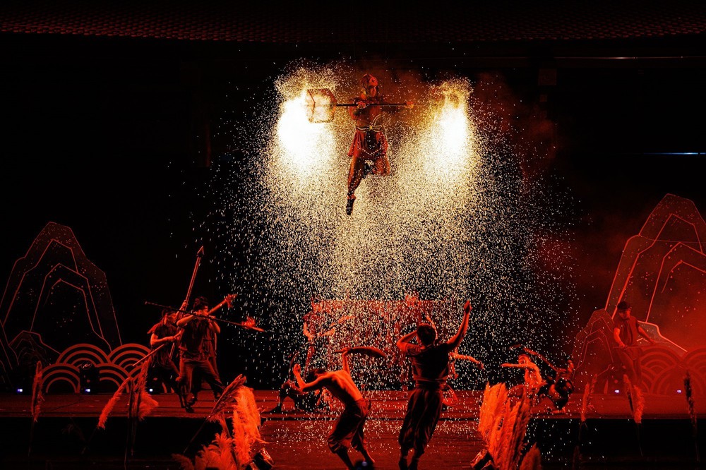 Show thực cảnh “ Anh hùng cờ lau” - Bản hùng ca giữa lòng Cố đô - Ảnh 10.