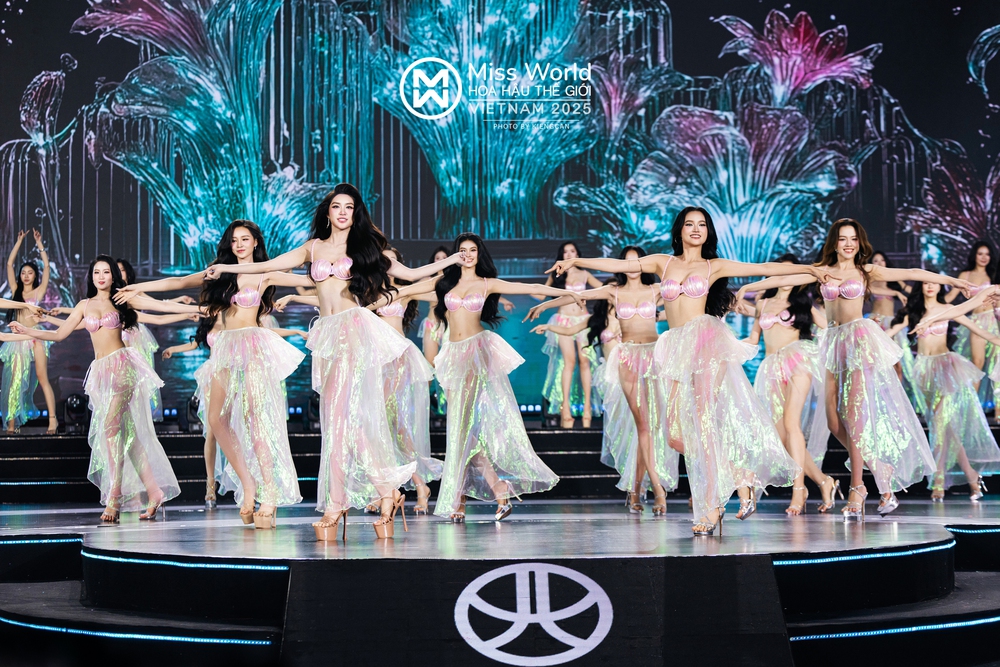 Miss World Vietnam 2025 Phan Phương Oanh giữ vóc dáng nhờ kỷ luật - Ảnh 2.