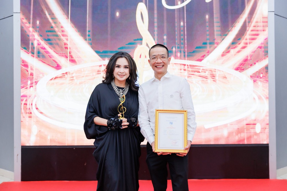 Nhà thơ Nguyễn Đăng Khoa nói về album "Cuốn phim" khi lọt Top 5 đề cử giải Cống hiến 2026 - Ảnh 4.