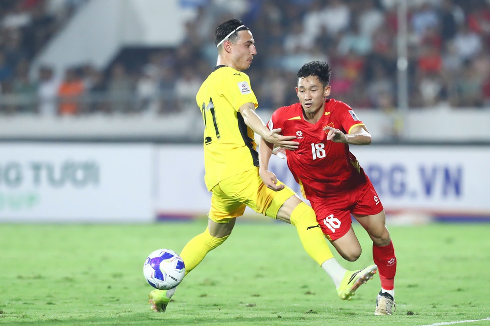 Tin nóng bóng đá Việt hôm nay 1/4: Đội tuyển Việt Nam có thể vào bảng khó ở Asian Cup 2027 - Ảnh 1.