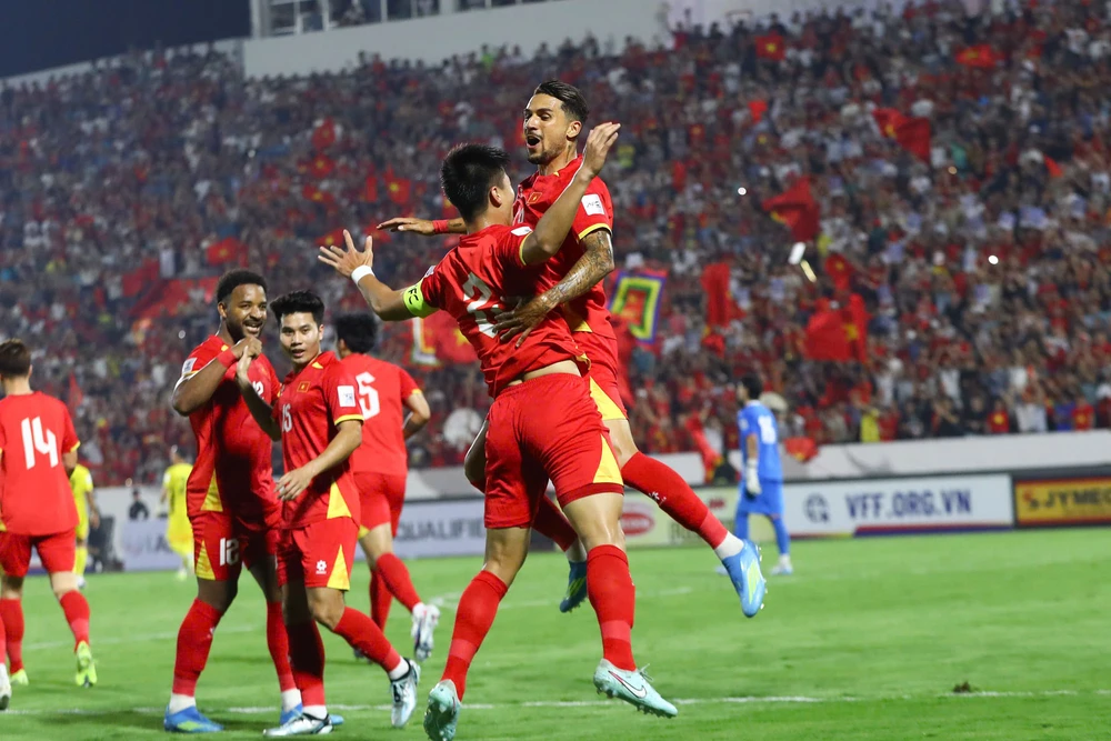 Tuyển Việt Nam thắng thuyết phục Malaysia. Ảnh: Hoàng Linh
