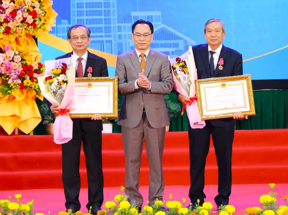 Quyền Bộ trưởng Gs Ts Hoàng Minh Sơn: Giáo dục đại học phải hướng tới thúc đẩy đổi mới sáng tạo, tăng trưởng kinh tế - Ảnh 3.