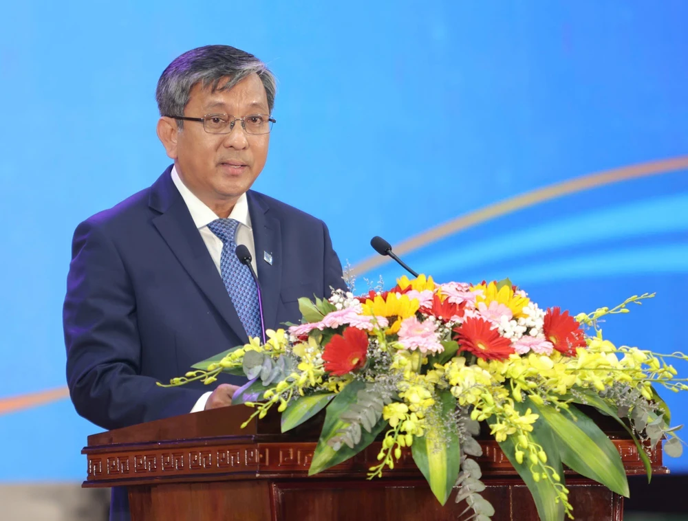 Quyền Bộ trưởng Gs Ts Hoàng Minh Sơn: Giáo dục đại học phải hướng tới thúc đẩy đổi mới sáng tạo, tăng trưởng kinh tế - Ảnh 2.