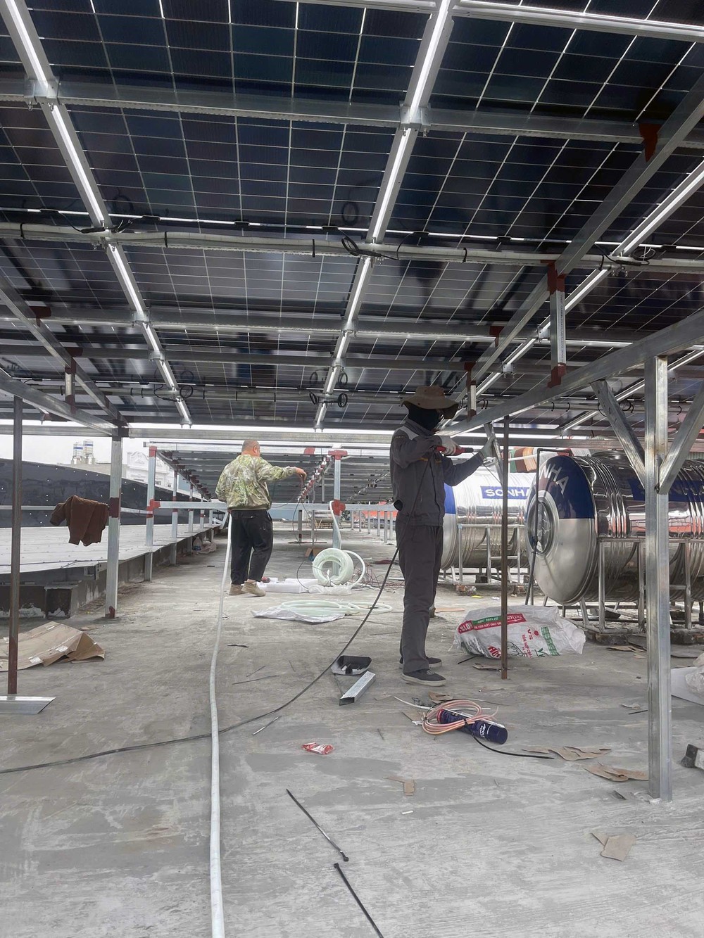 Chỉ thị của Thủ tướng về tăng cường thực thi tiết kiệm điện và phát triển điện mặt trời mái nhà - Ảnh 4.