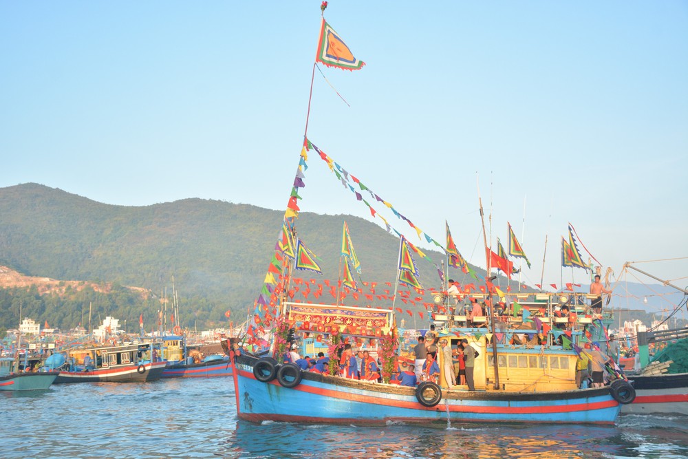 Giữ hồn biển qua Lễ hội Cầu ngư đình Trường Đông - Ảnh 2.