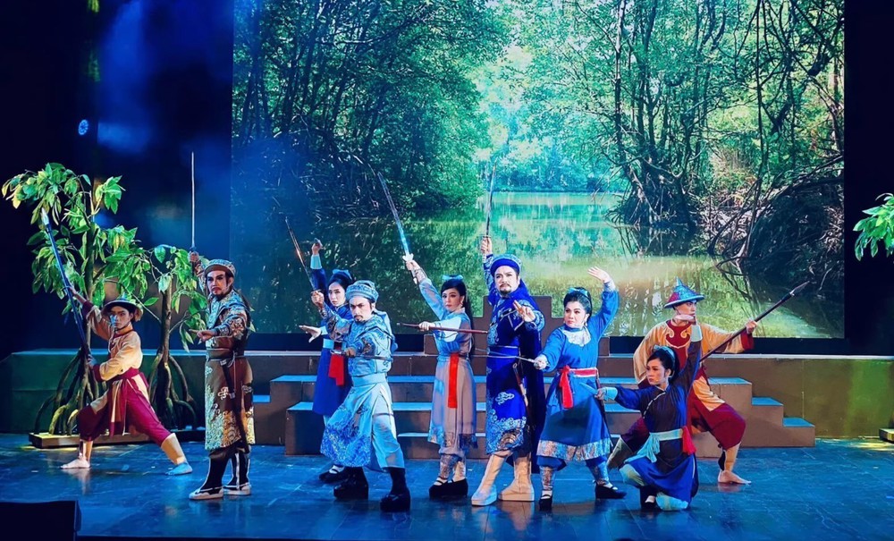 Sân khấu truyền thống giữa lòng đô thị: Hành trình "hồi sinh" di sản Việt - Ảnh 5. Sân khấu truyền thống giữa lòng đô thị: Hành trình "hồi sinh" di sản Việt - Ảnh 5.