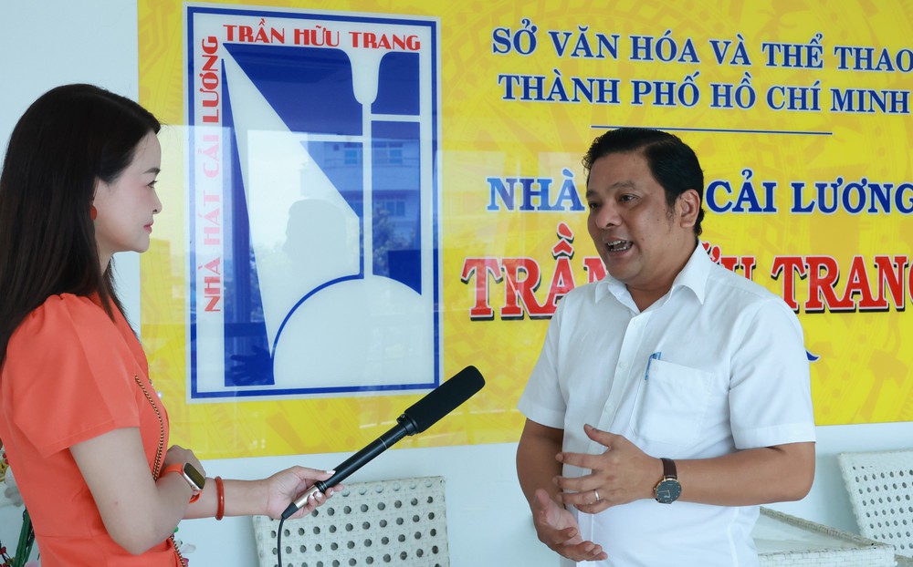 Sân khấu truyền thống giữa lòng đô thị: Hành trình "hồi sinh" di sản Việt - Ảnh 2. Sân khấu truyền thống giữa lòng đô thị: Hành trình "hồi sinh" di sản Việt - Ảnh 2.