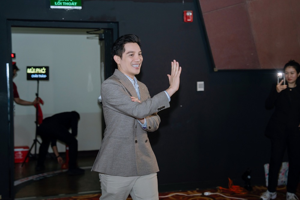 Christian Gulino, Hồ Hoài Anh, Masew và Hứa Kim Tuyền hợp lực làm nhạc phim “Mùi phở” - Ảnh 1. Christian Gulino, Hồ Hoài Anh, Masew và Hứa Kim Tuyền hợp lực làm nhạc phim “Mùi phở” - Ảnh 1.